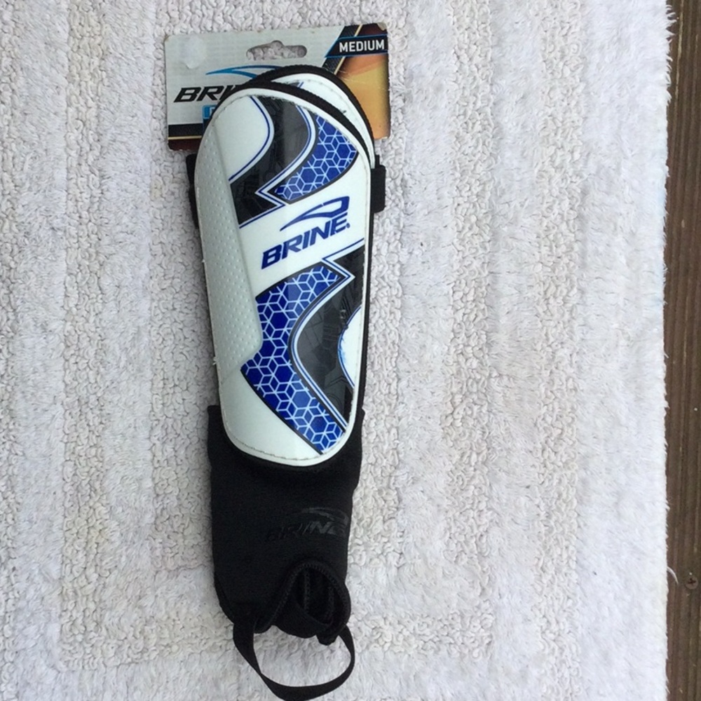 Youth Medium Shin Guards. NWT.